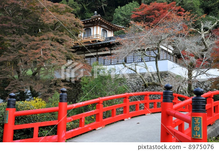 神社和寺廟 8975076
