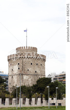 The White Tower at Thessaloniki 8982341