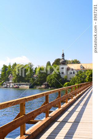 Castle Orth at lake Traunsee, Austria 8987281