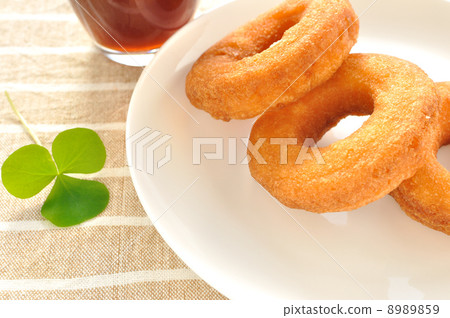 Donut on tea time 8989859