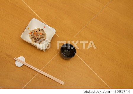 一整杯奧卡拉 一整杯奧卡拉 8991744