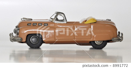 Tinplate open car Toys made in Japan in the 1950s 8991772