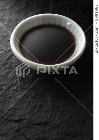 Soy sauce 8991965