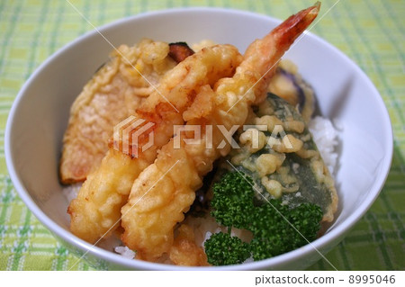 Bowl of rice and fried fish Bowl of rice and fried fish 8995046