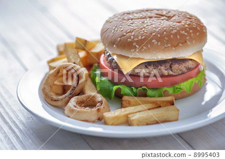 cheeseburger 8995403