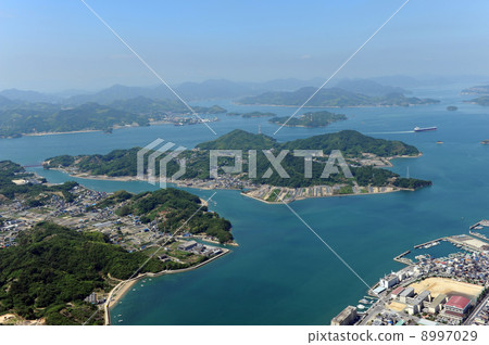 Aerial view of Iwanagishima in Mukojima cho, Onomichi city 8997029