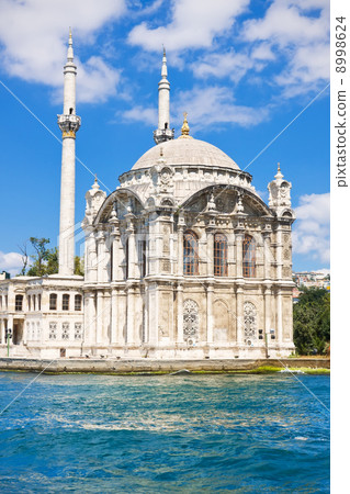 Ortakoy Mosque 8998624