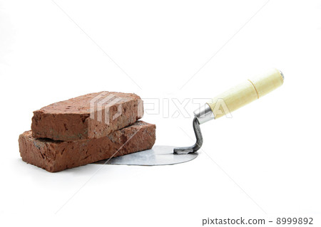 lute trowel with red brick 8999892