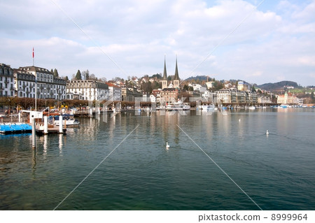 Lucern Lake, Switzerland 8999964