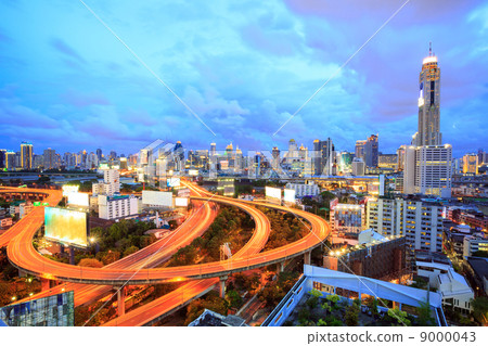 Bangkok downtown at dusk Bangkok downtown at dusk 9000043