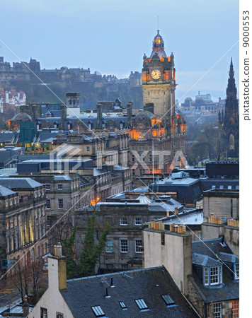 Edinburgh skyline 9000553