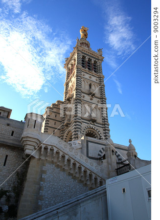 馬賽山的寺廟 9003294