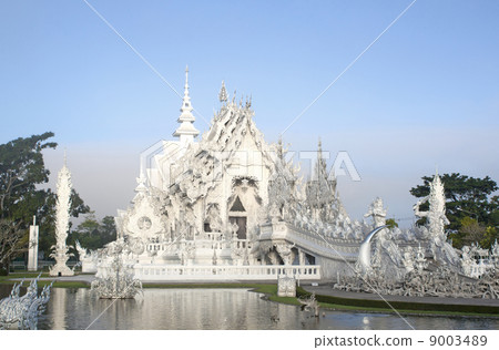 Wat Rong Khun. 9003489