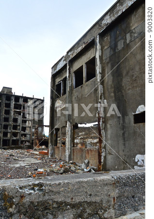 Battleship Island (Toshima) (Nagasaki-shi, Nagasaki prefecture) 9003820