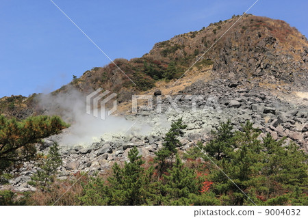 Crater of Tsukahara Onsen 9004032