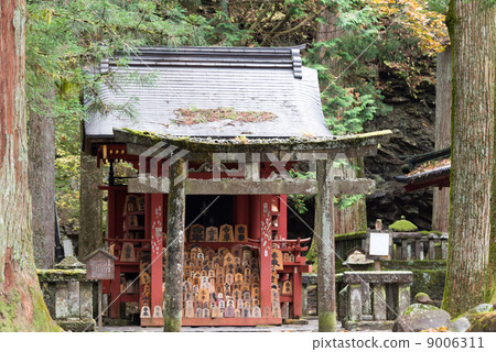 Ring Owang Kannondo (Kaimudo) (Nikko city, Tochigi prefecture) 9006311