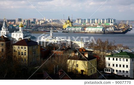 Colorful sunny autumn october view of Nizhny Novgorod 9007770