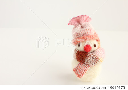 Hand-made snowman of needle felt (sideways frontal) 9010173