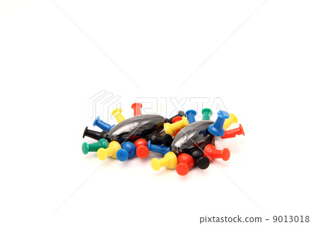 colorful pushpin attached on magnetic 9013018
