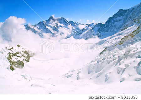 Landscape of Mist at Jungfraujoch, part of Swiss Alpine Alps and 9013353