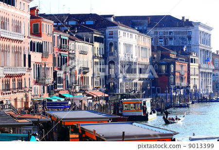 Venice 9013399