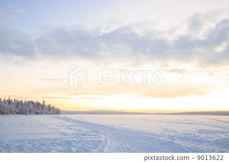 Sunrise Winter landscape Sunrise Winter landscape 9013622