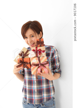 A gift that can never be caught 9017106