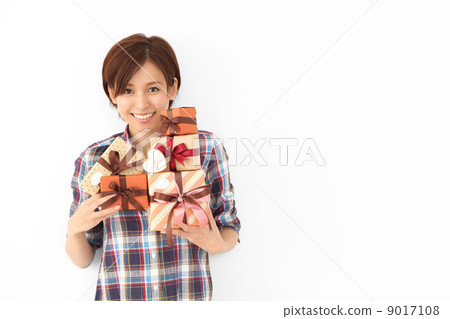 A lot of presents! 9017108