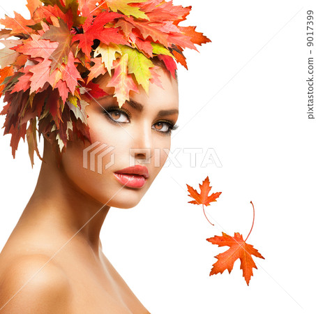 Autumn Woman Fashion Portrait. Fall 9017399