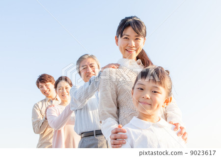 Three generations family 9023617