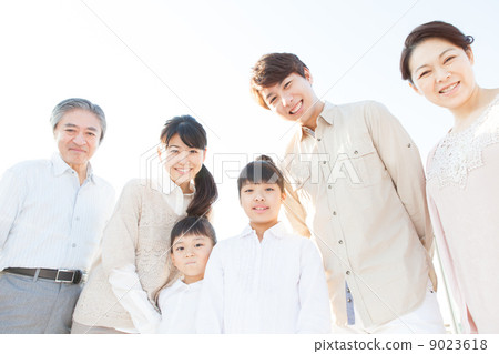 三代家庭 三代家庭 9023618