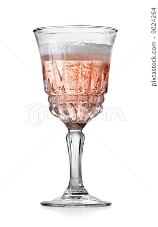 Goblet of pink champagne Goblet of pink champagne 9024264