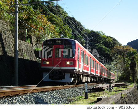 在箱根湯本站附近的箱根登山鐵道 9026363