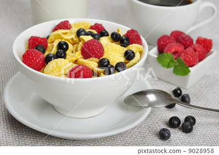 healthy breakfast 9028958