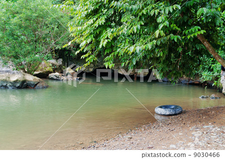Tham Nam (Water Cave). Vang Vieng. Laos. Tham Nam (Water Cave). Vang Vieng. Laos. 9030466