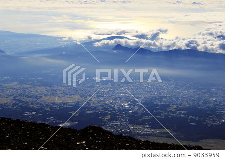 The streets from the top of Mount Fuji 9033959
