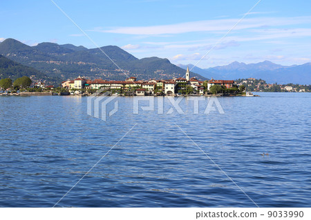Lago Maggiore Lago Maggiore 9033990