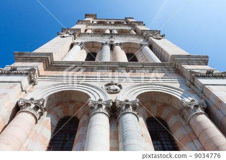 Romanesque Cathedral of Ferrara in Emilia Romagna, Italy Romanesque Cathedral of Ferrara in Emilia Romagna, Italy 9034776