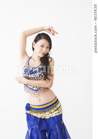 Belly dance 9035639