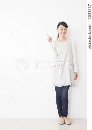 圍裙的女人 圍裙的女人 9035687