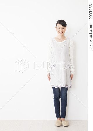 圍裙的女人 9035688