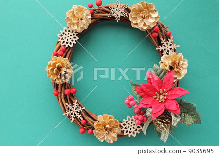Christmas wreath  9035695