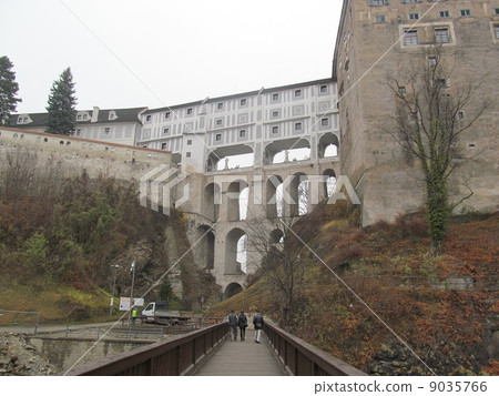 漫步在捷克城（捷克克魯姆洛夫城堡城堡橋） 9035766