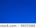 藍天和飛機雲彩 9035988