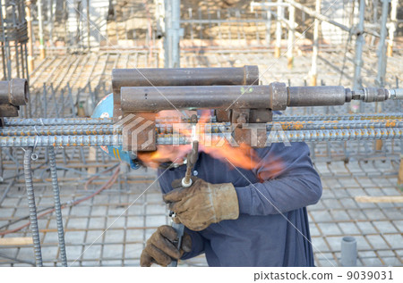 Gas pressure welding Gas pressure welding 9039031