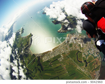 sky diving 9042960