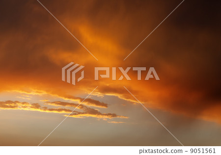 Fiery sunrise sky on summer sea 9051561