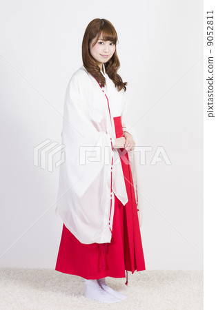 寺廟少女形象的一位小姐 9052811