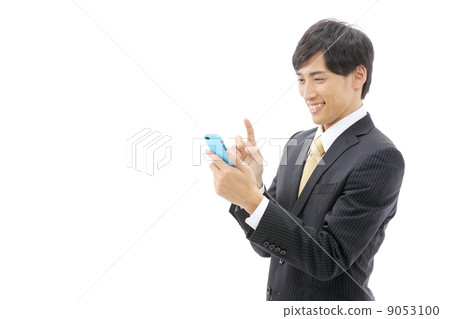 Businessmen using smartphones 9053100