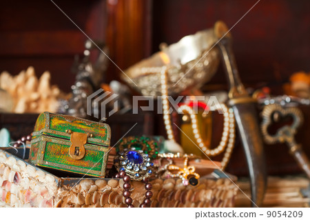 Treasure chests with jewellery Treasure chests with jewellery 9054209